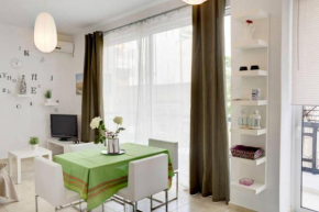 Thelma's Apartment